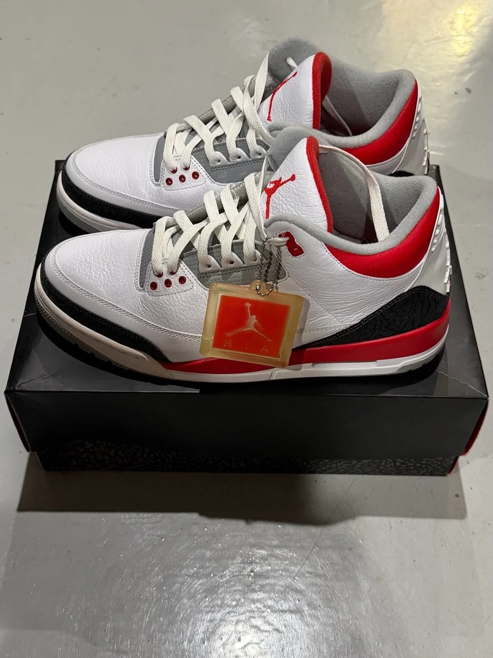 Nike Jordan 3 Retro Men’s Sneakers - White/ Fire Red/Black